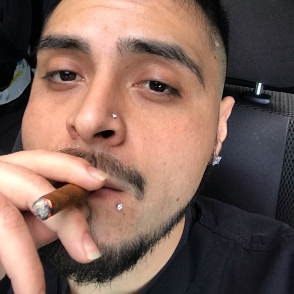 Meet your Posher, Jonathan - Picture 1 of 1